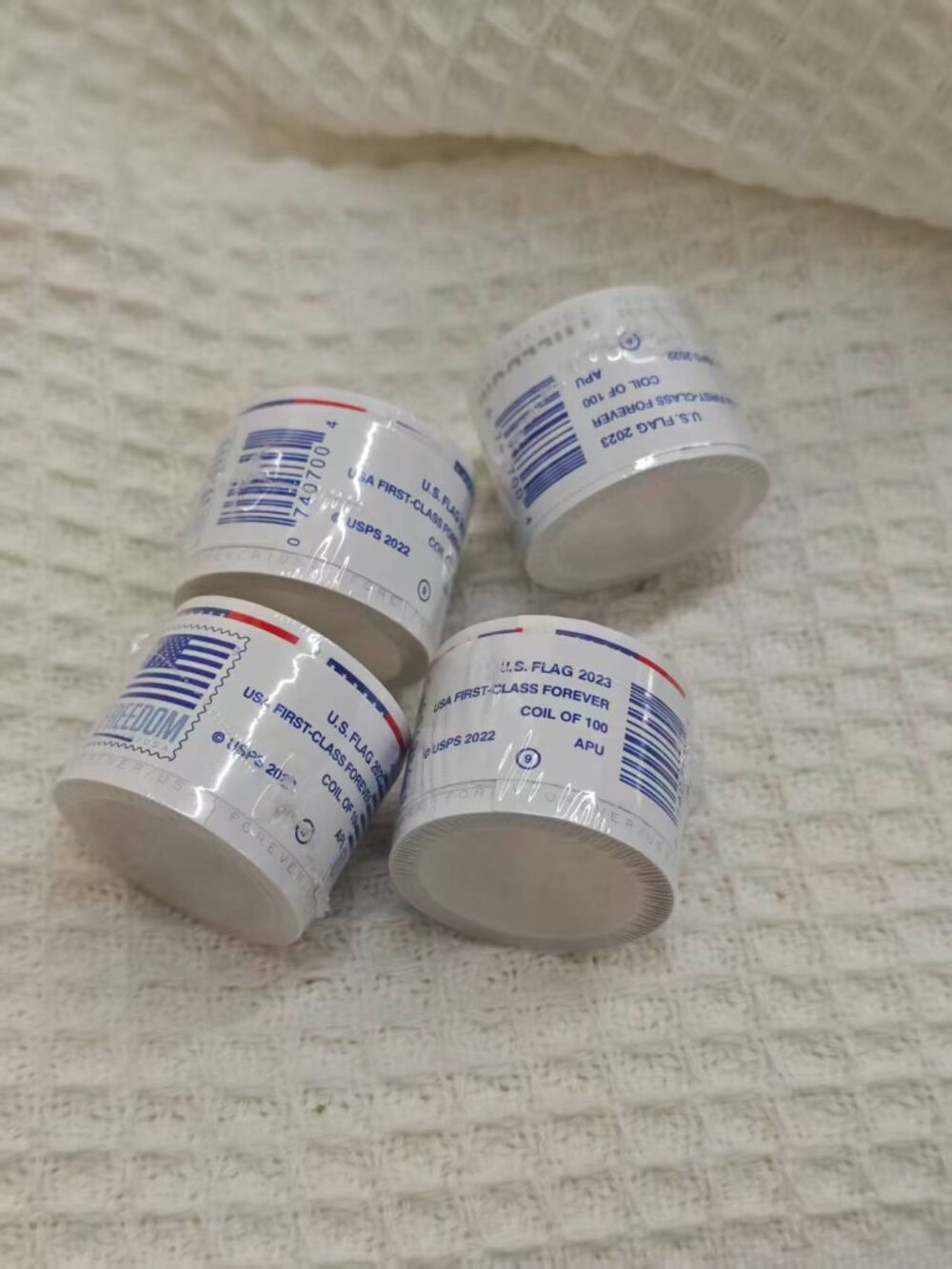 💯💯💯10 rolls of U.S. Postal Service stamps, totaling 1,000 brand new stamps.